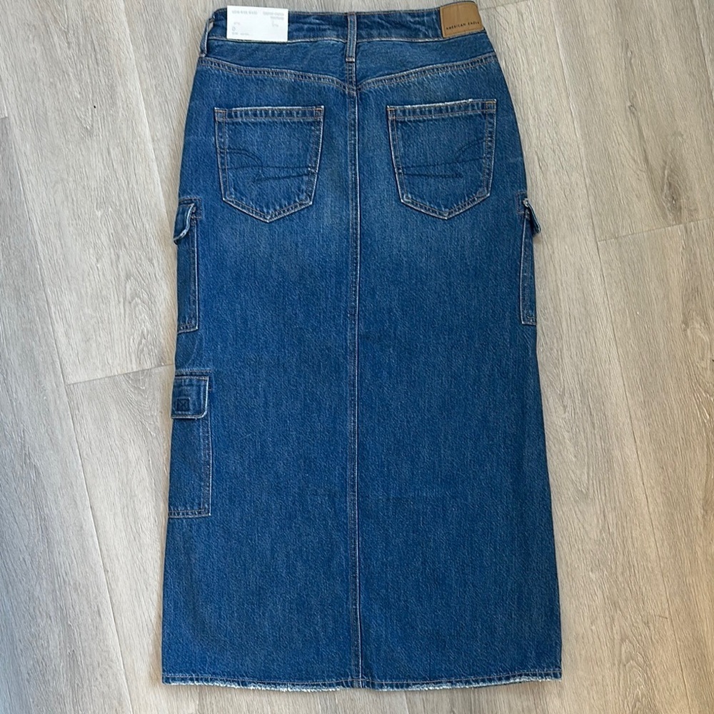 NWT American Eagle Outfitters Women's Blue Denim Cargo Skirt Size 0 - Picture 4 of 15